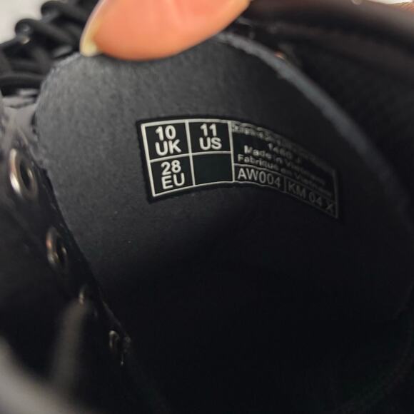 Dr. Martens Junior 1460 Patent Leather Lace Up Boots in Black - Picture 8 of 8